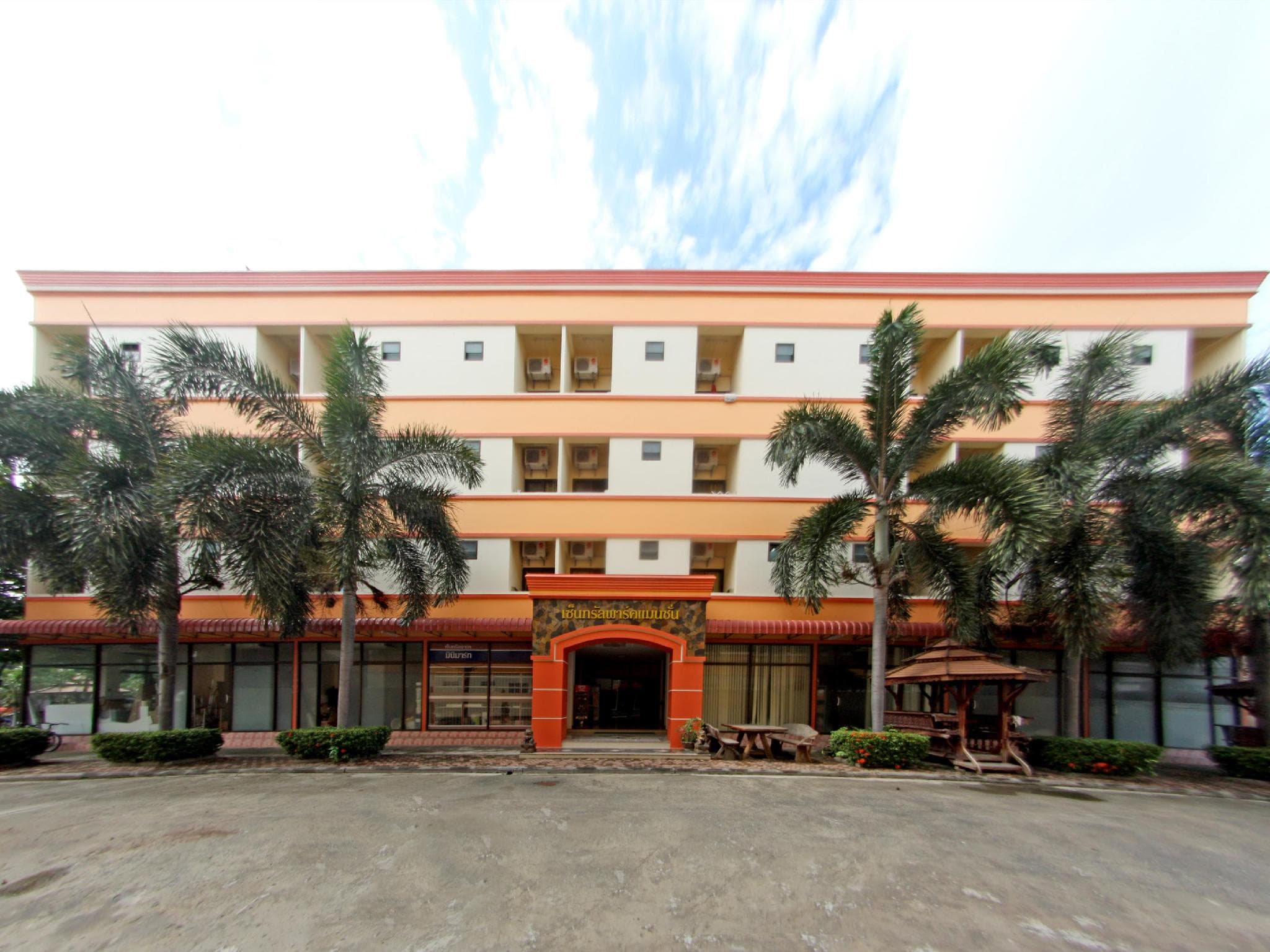 Central Park Hotel