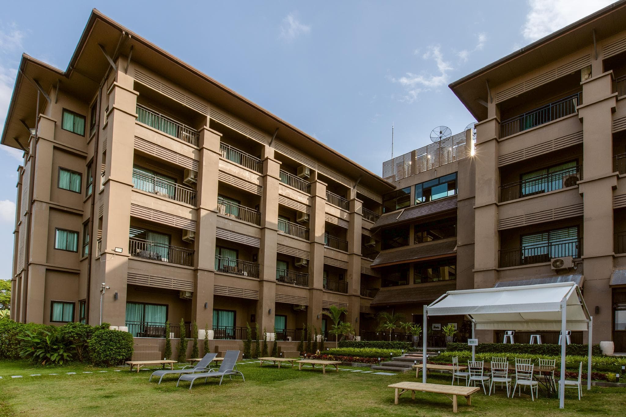 Brown House Hotel