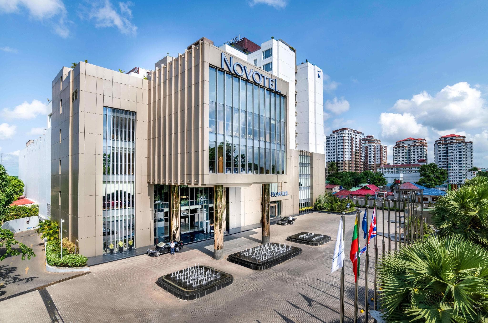 Novotel Yangon Max