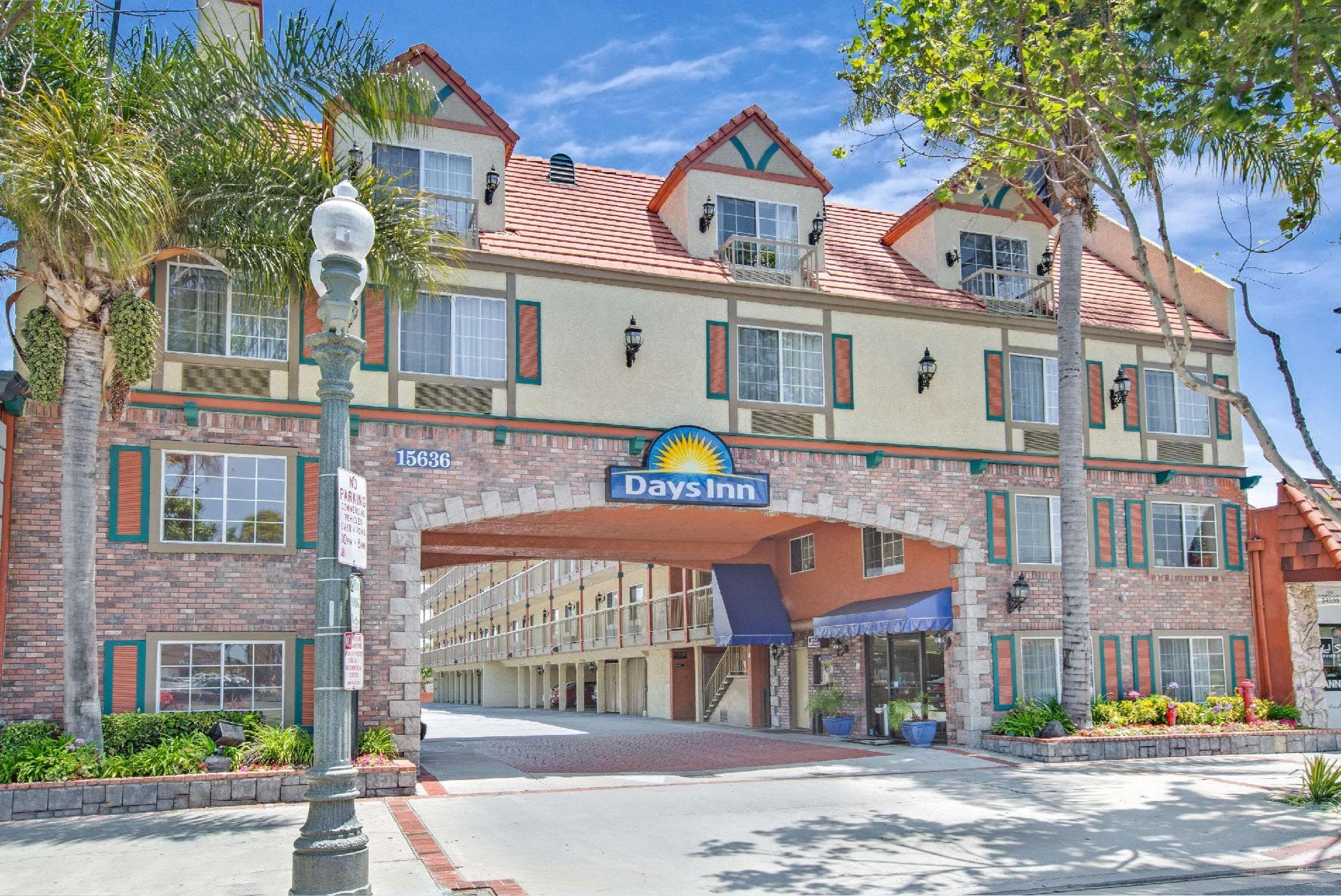 Days Inn by Wyndham Los Angeles LAX/South Bay/Beach City LA