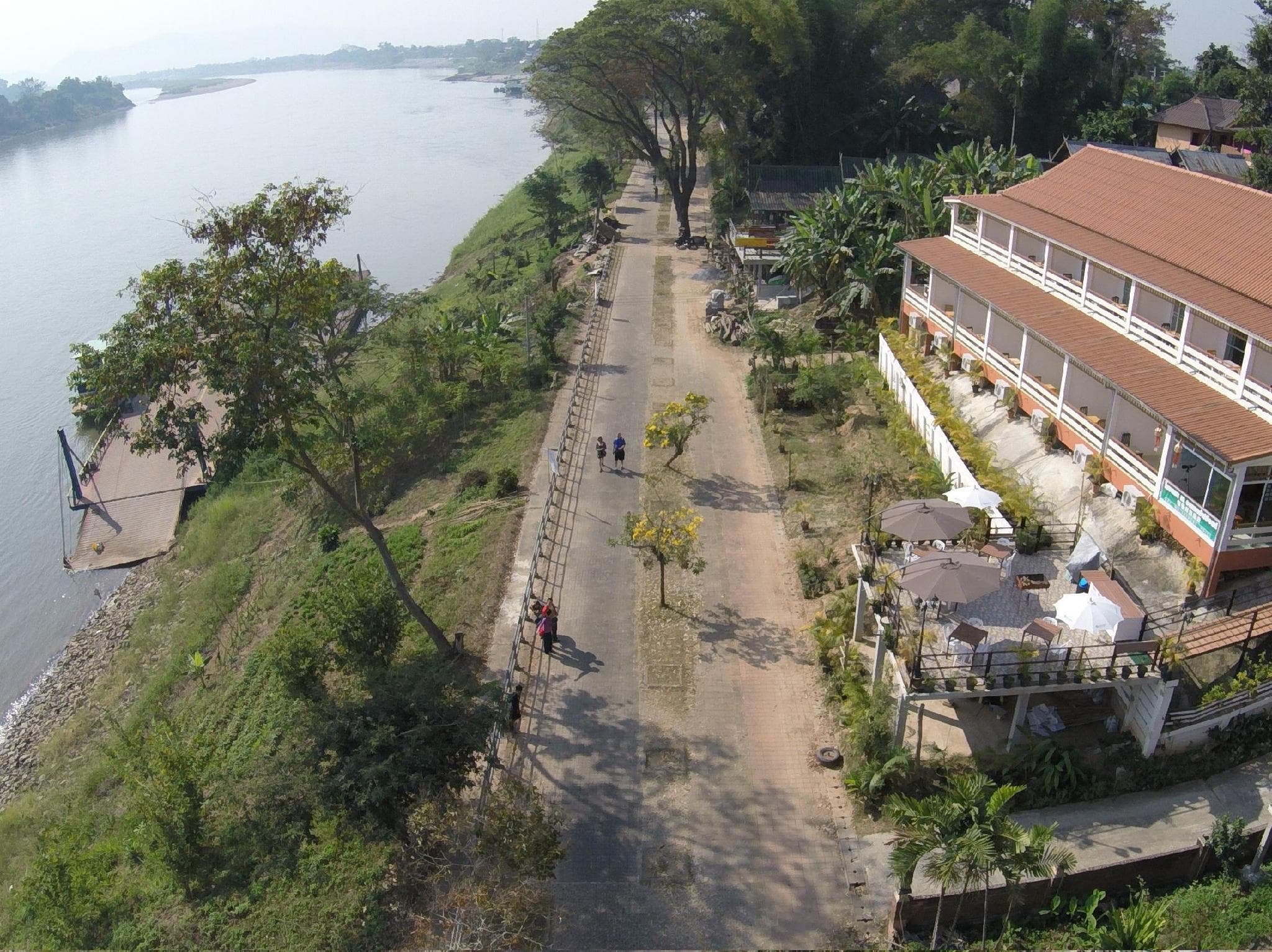 Day Waterfront Hotel.