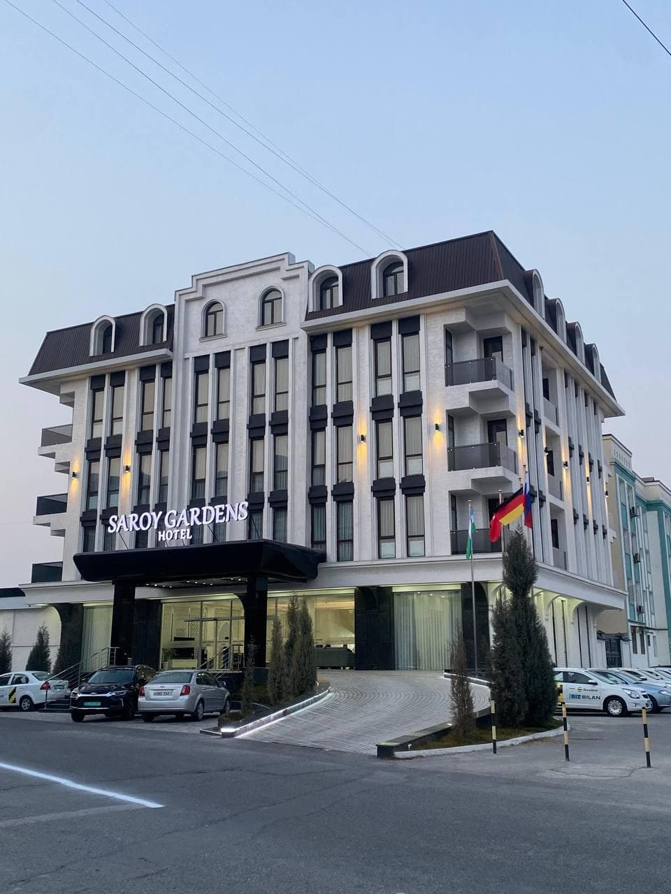 Saroy Gardens Hotel