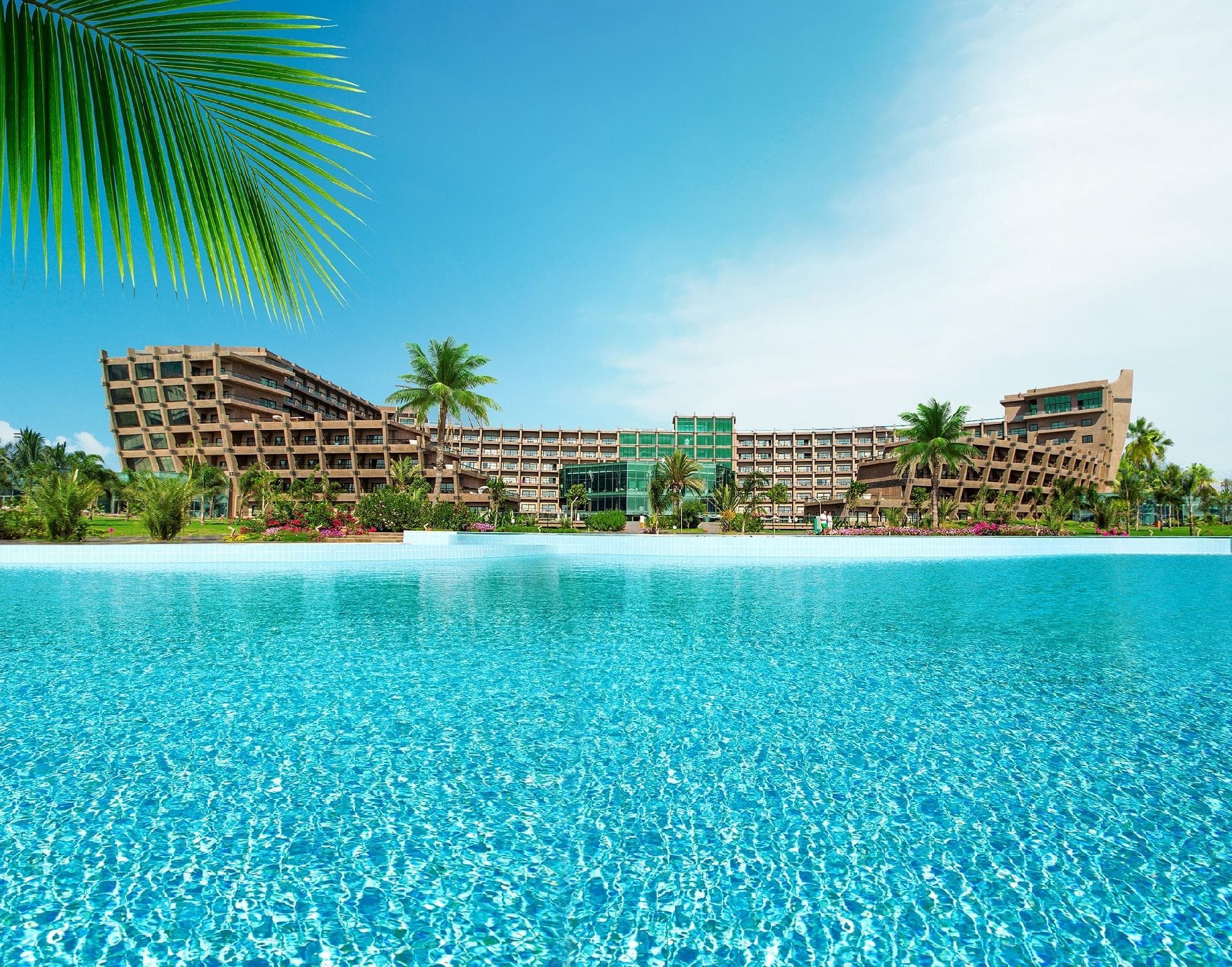 Noahs Ark Deluxe Hotel Spa
