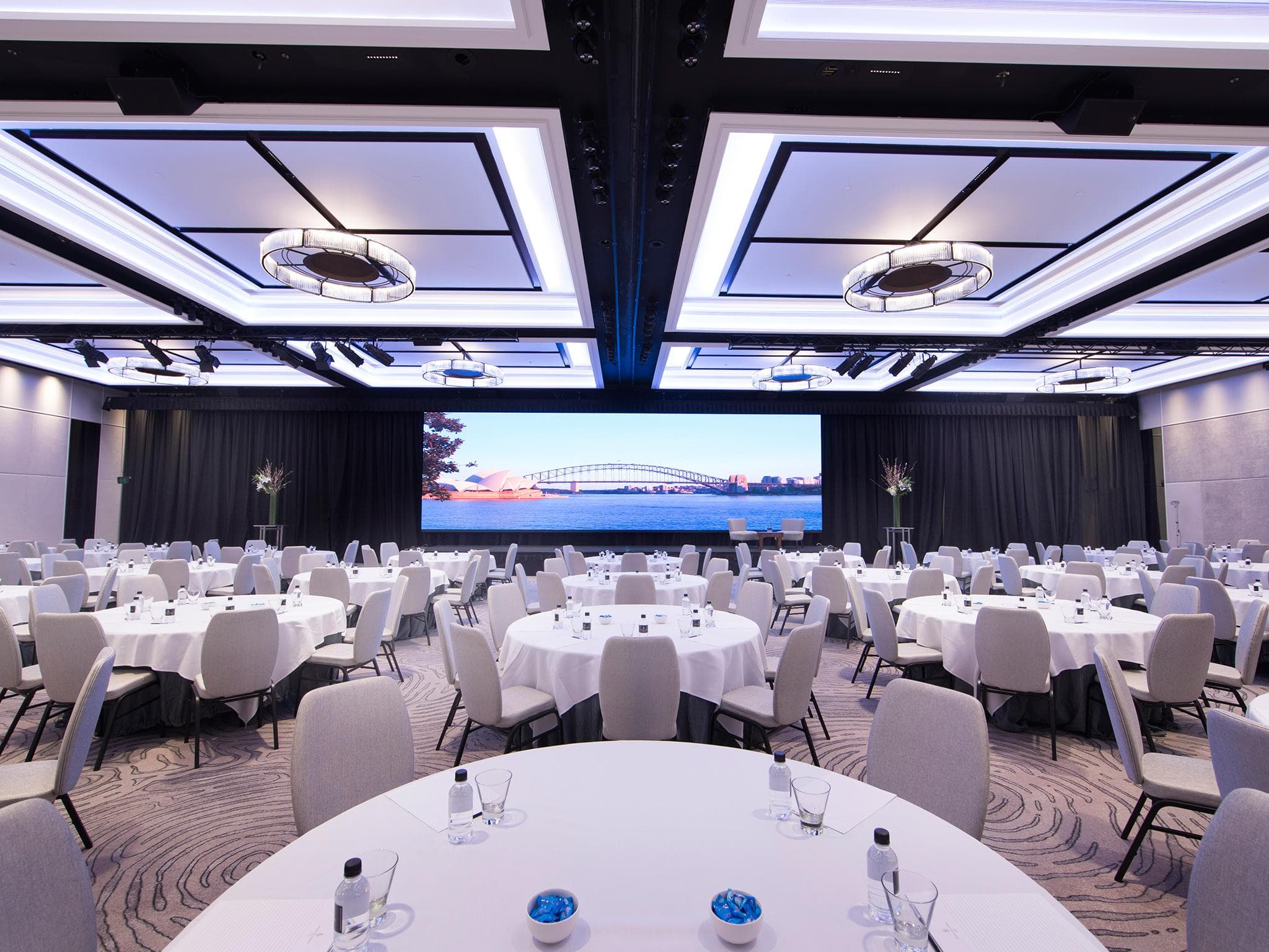 Four Seasons Hotel Sydney