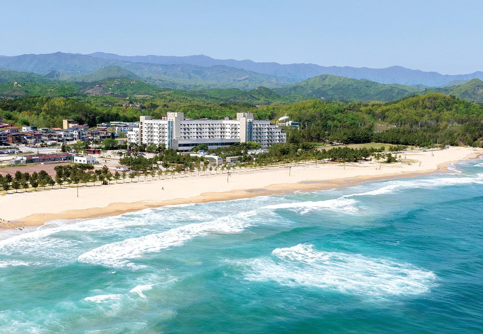 Ocean to You Resort Sokcho Seorak Beach Hotel and Condo