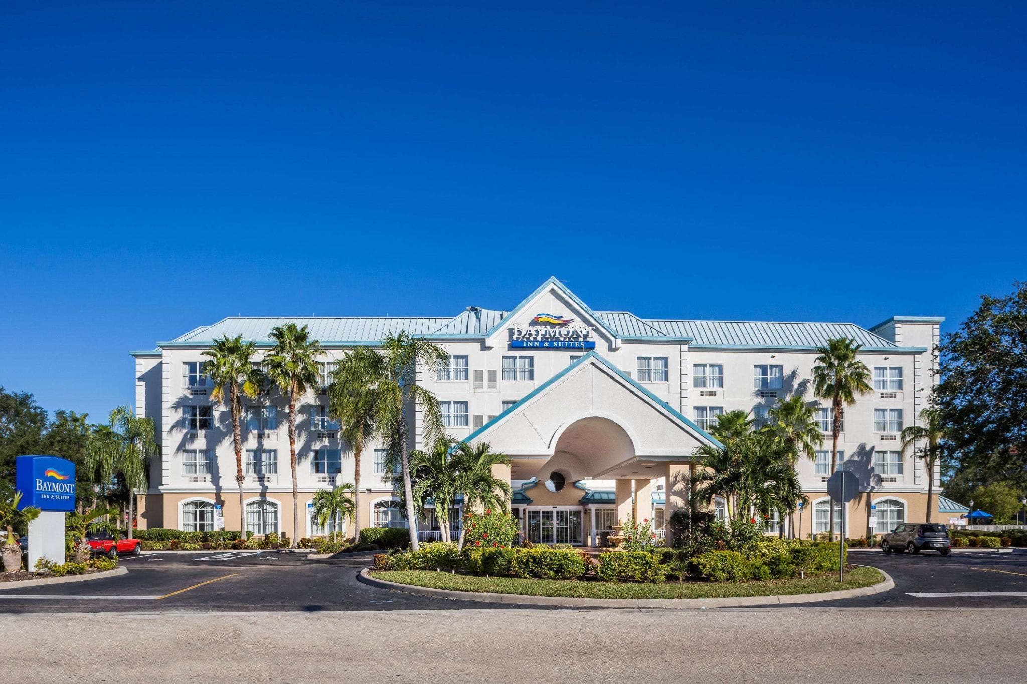 Baymont Inn & Suites by Wyndham Fort Myers I-75