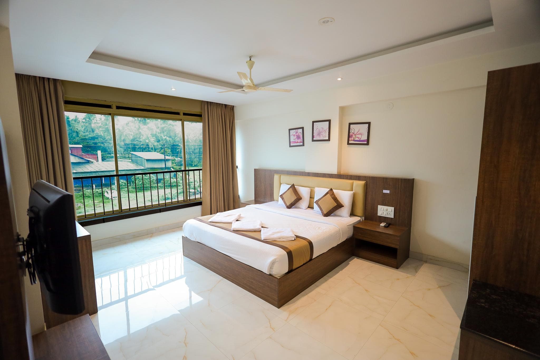 Adyar Plaza Inn by RAK Rooms