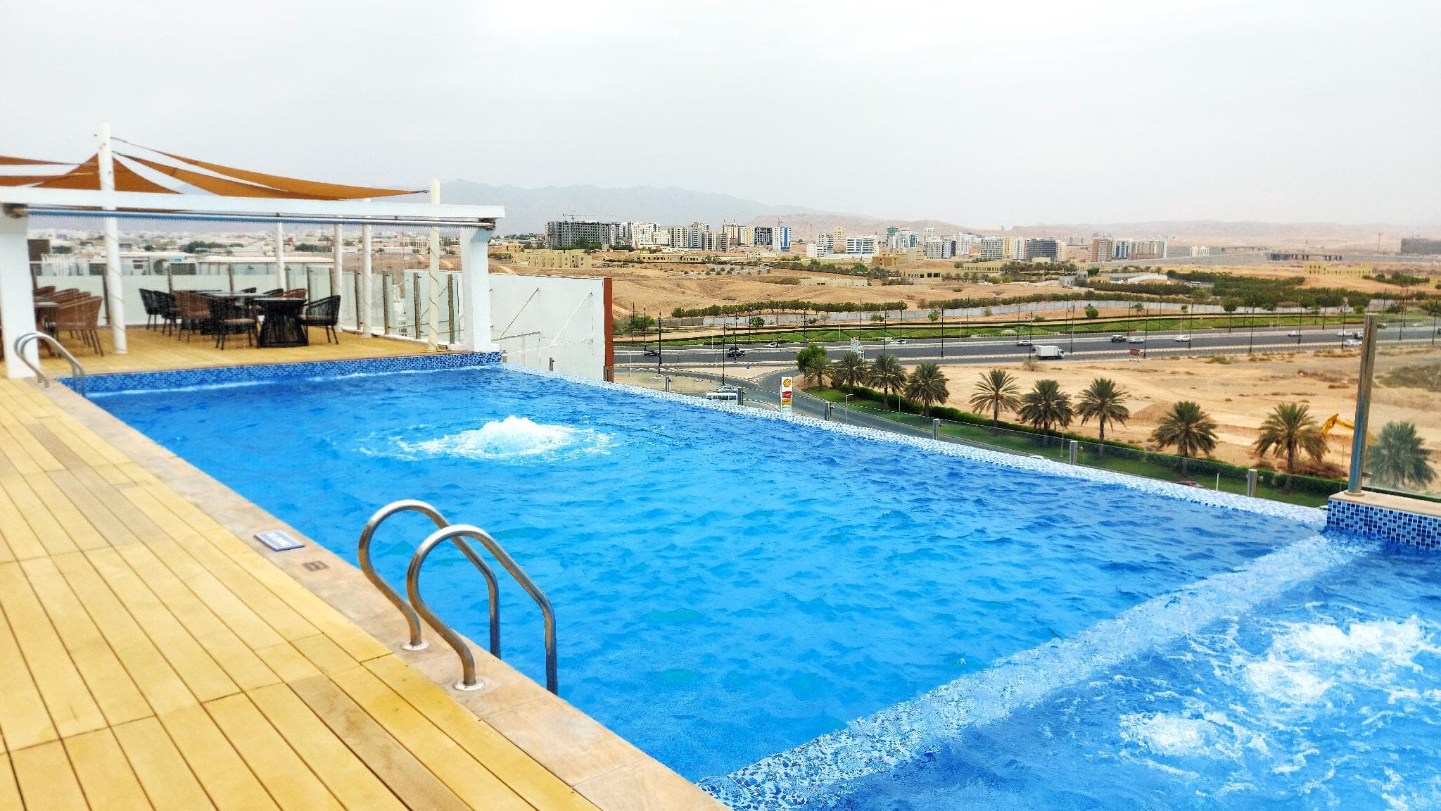 Carnelian Muscat - Airport Hotel