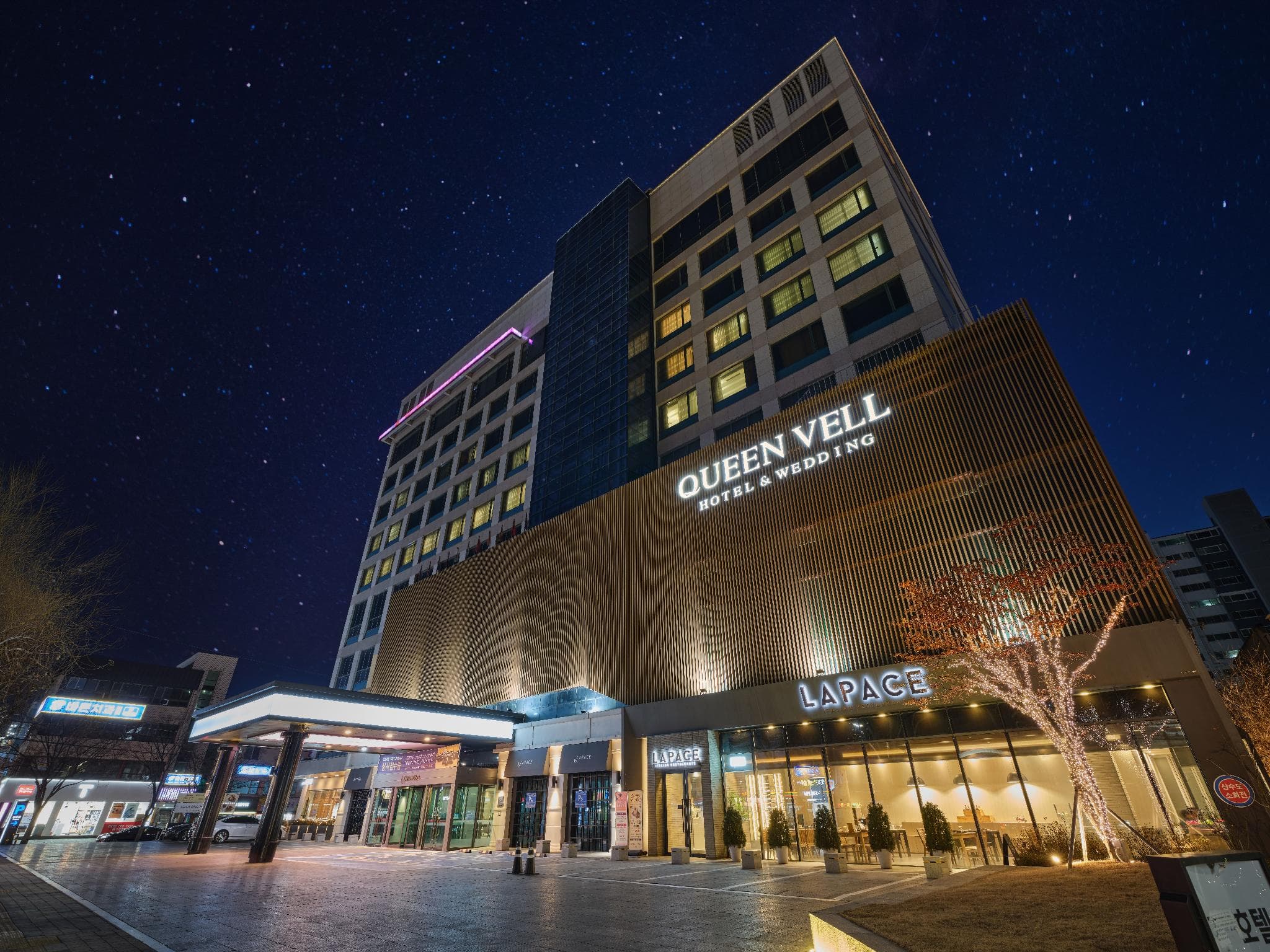 Queen Vell Hotel