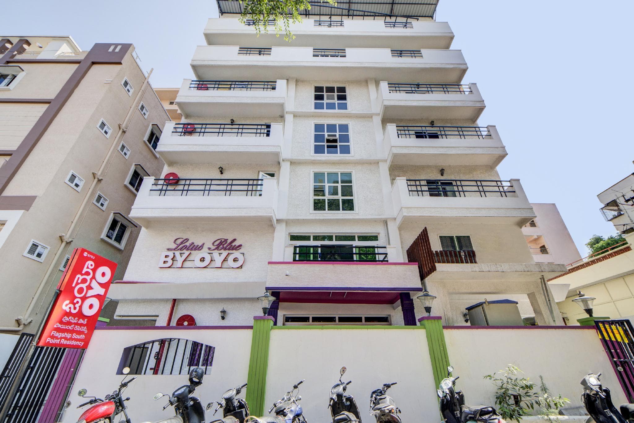 Super Hotel O JNTU college Near LULU mall, KPHB Colony.