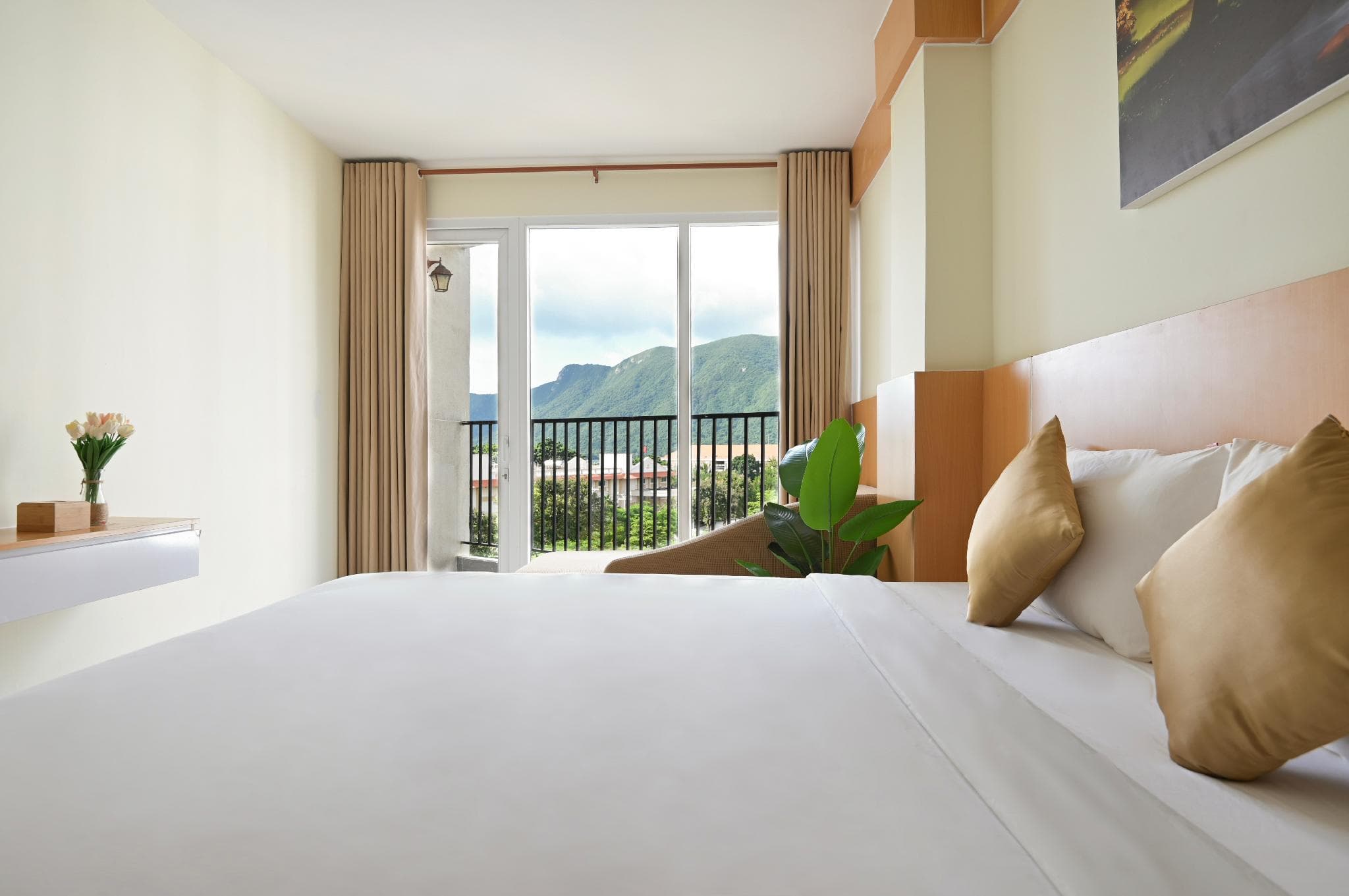 CONSON HOTEL