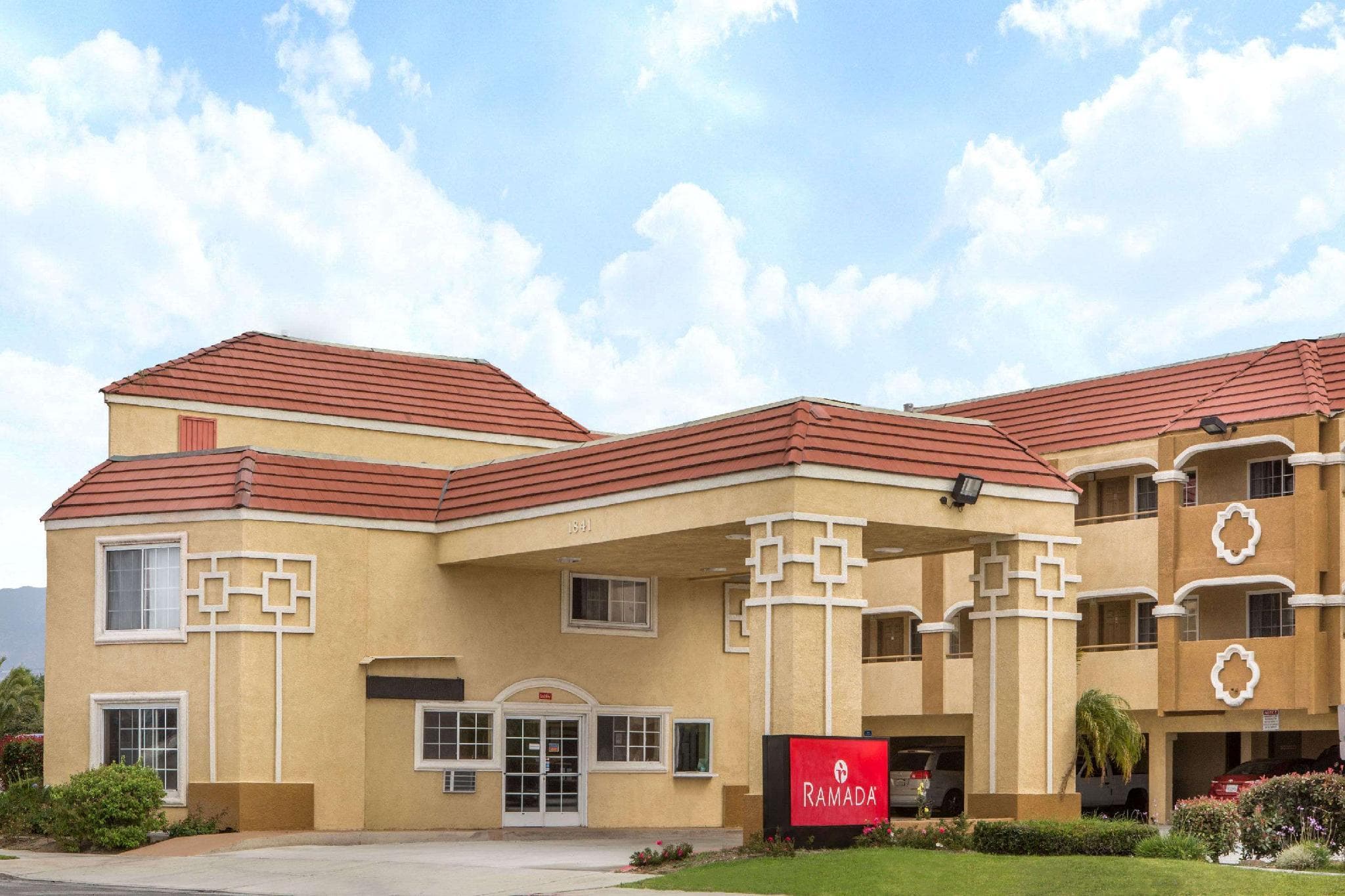 Ramada by Wyndham Ontario