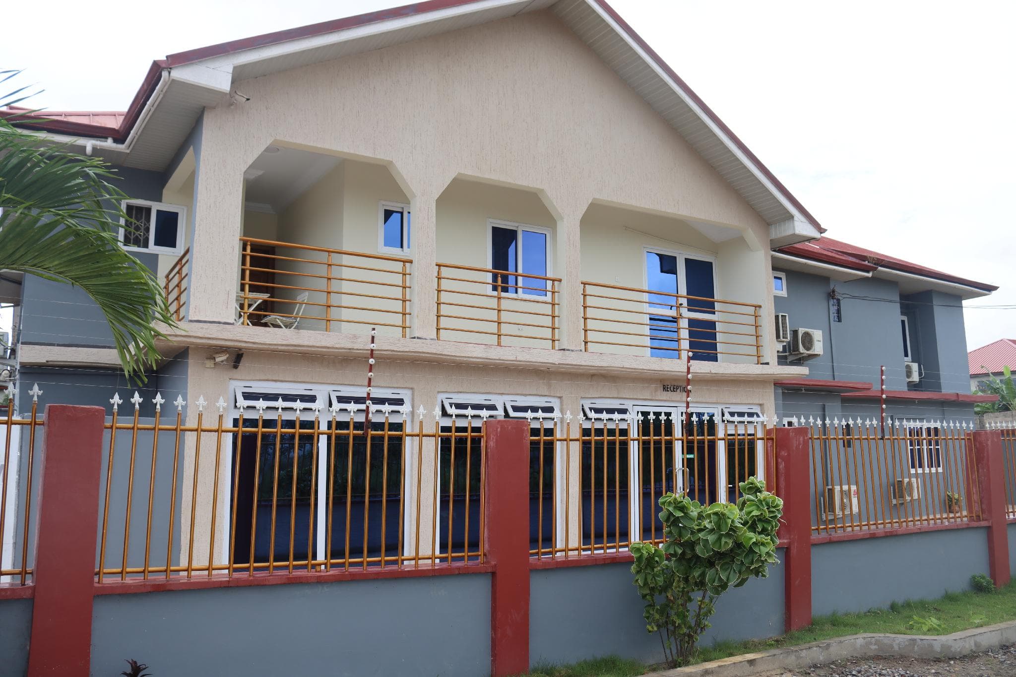 Rhogem Hotel