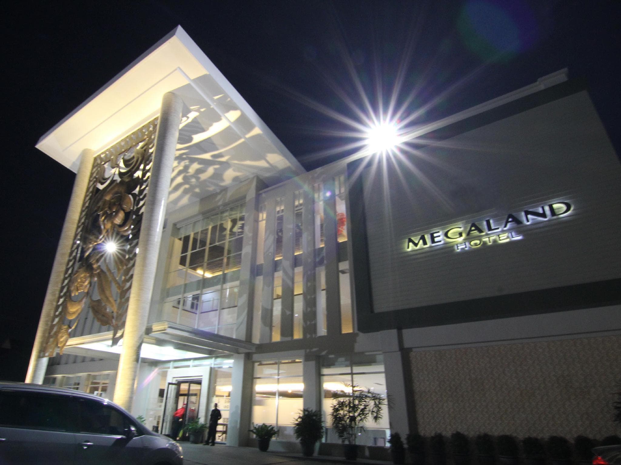 Megaland Hotel Solo