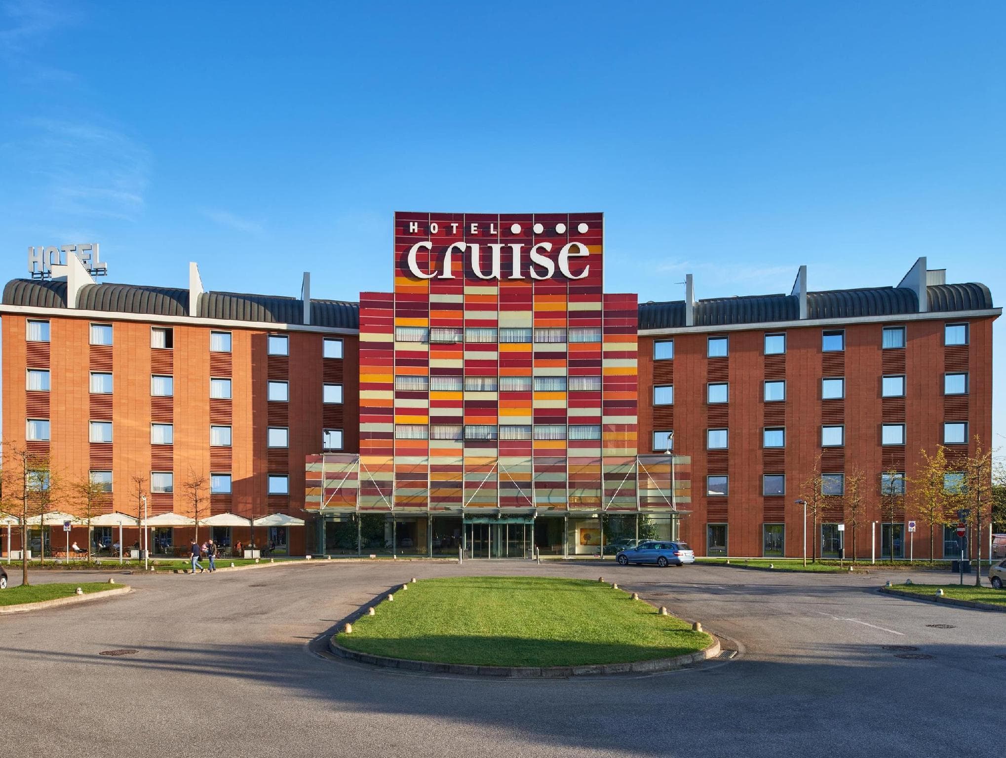Hotel Cruise