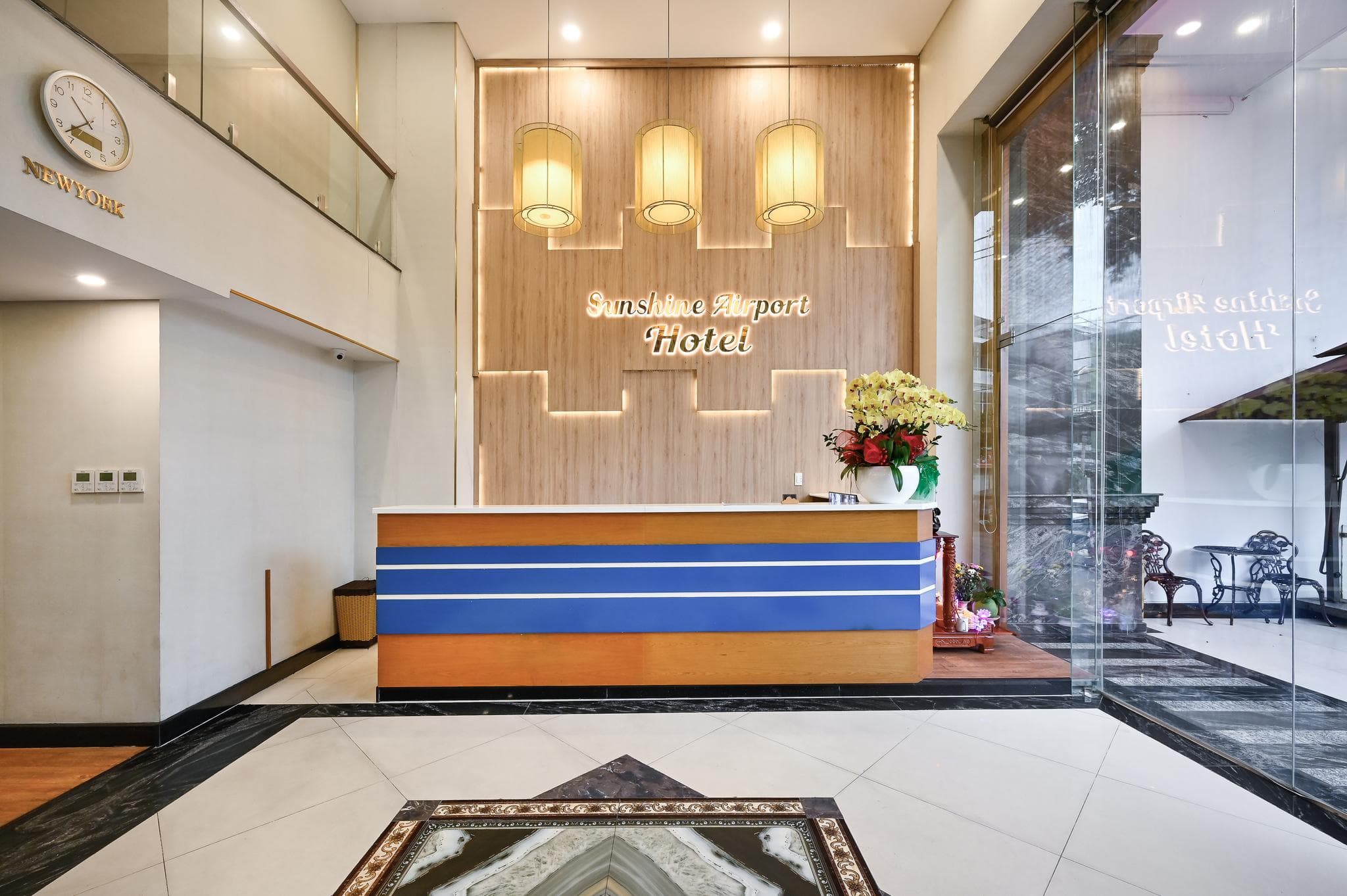 Sunshine Airport Hotel