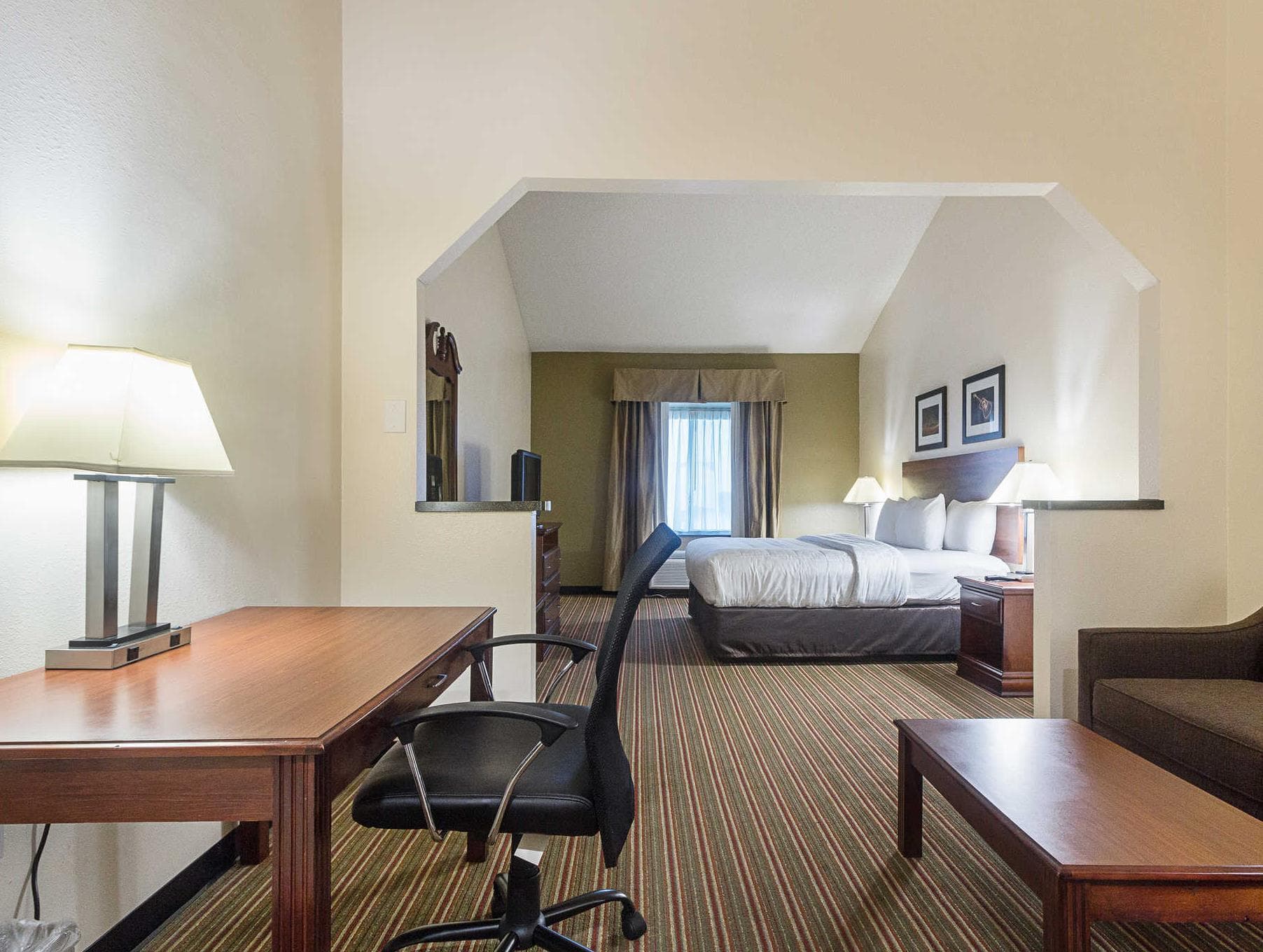 Quality Inn & Suites West Chase