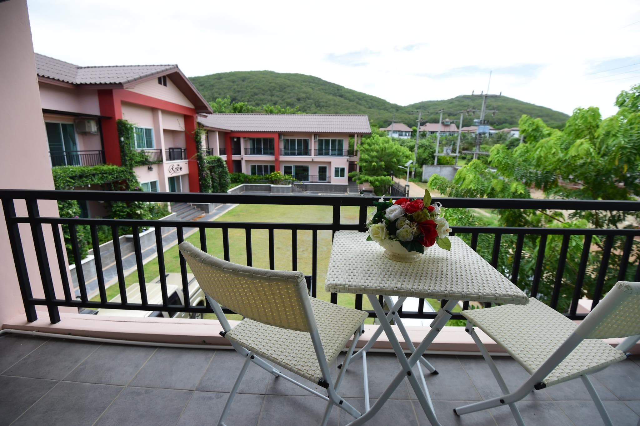 Rose Villa Resort