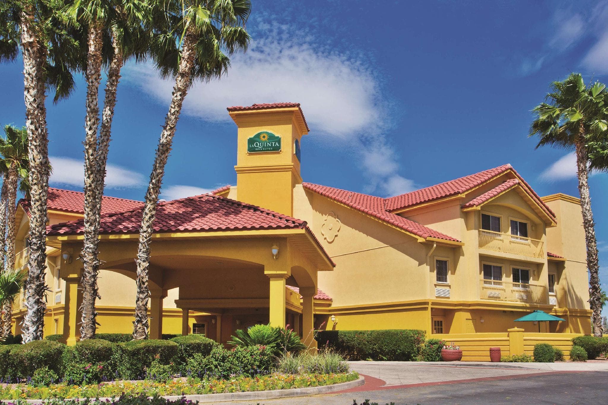 La Quinta Inn & Suites by Wyndham Tucson Airport