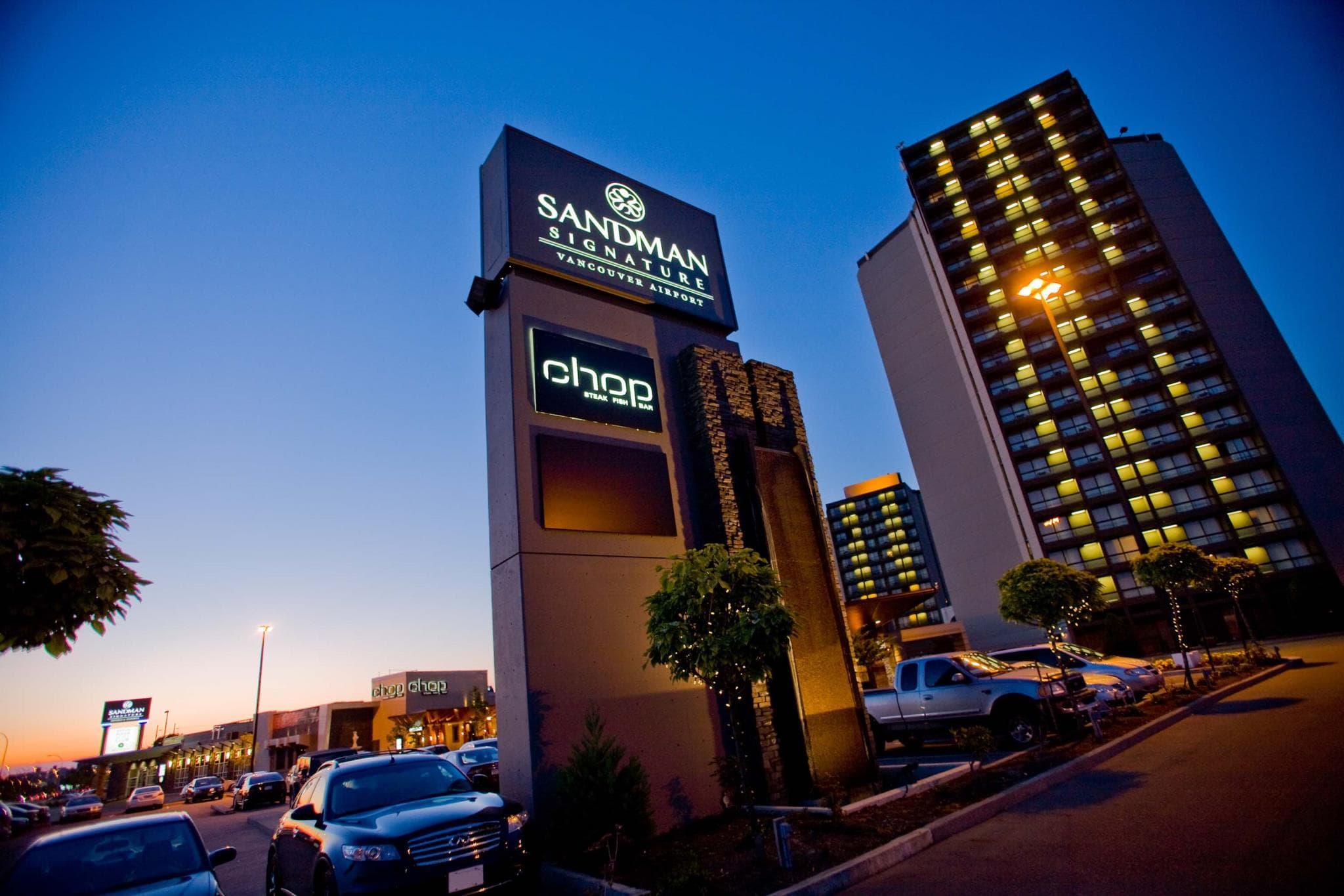 Sandman Signature Vancouver Airport Hotel & Resort