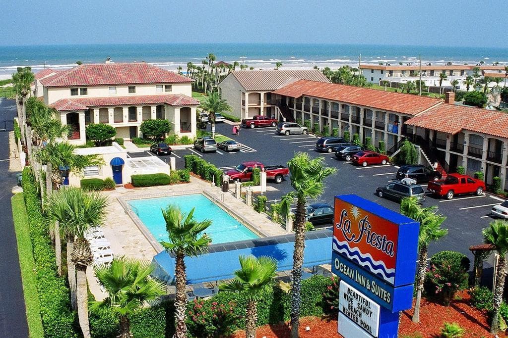 La Fiesta Ocean Inn & Suites