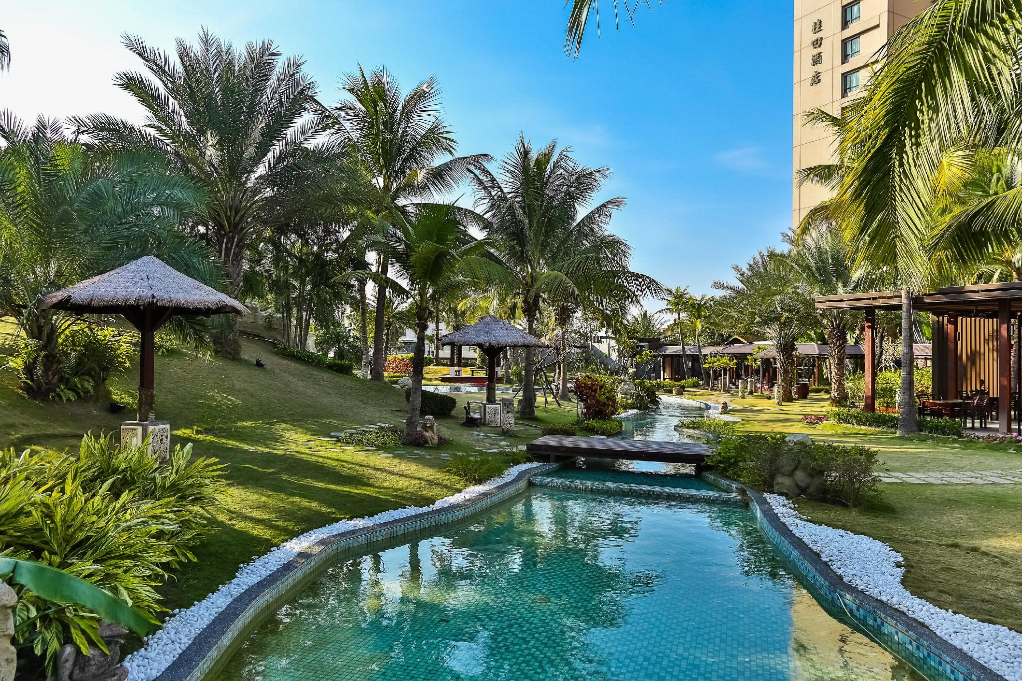 Queena Plaza Hotel
