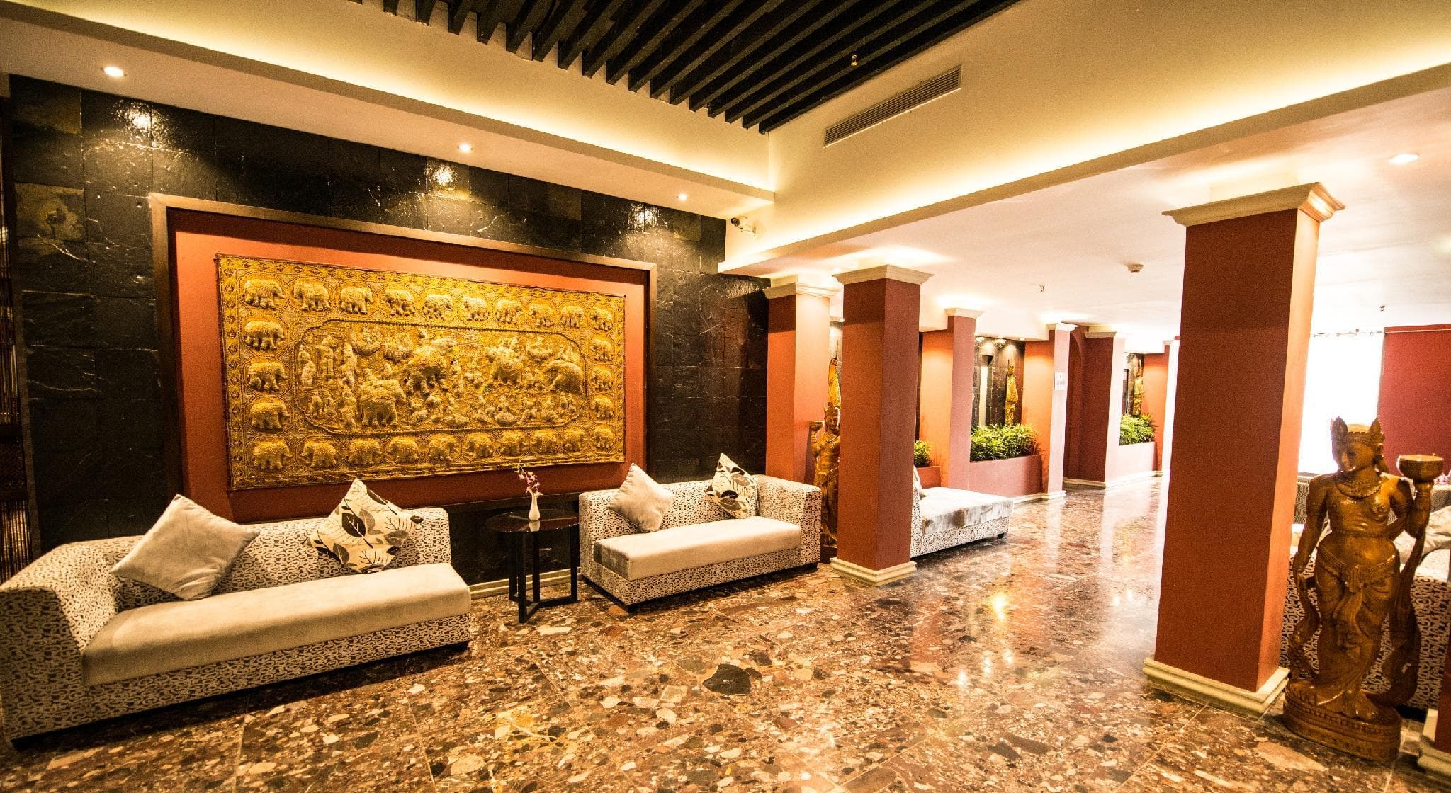 Rose Garden Hotel