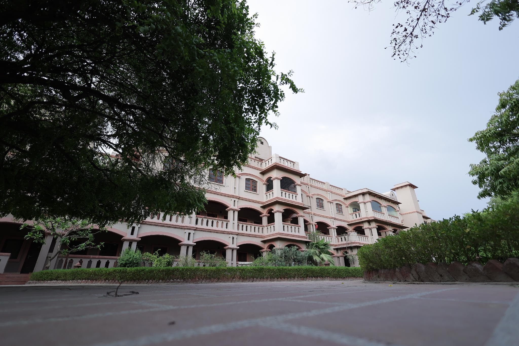 MVT Guesthouse & Restaurant