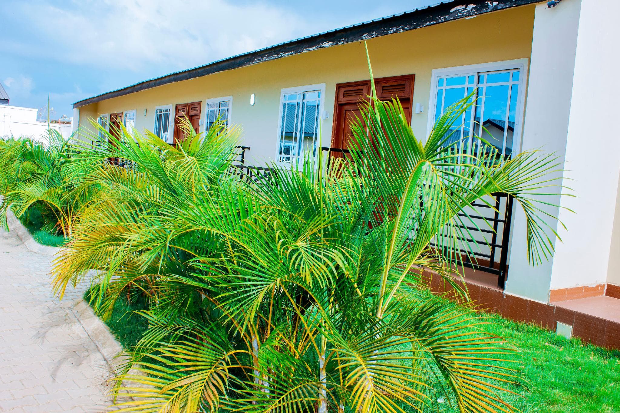TULIVU RANCH COTTAGES
