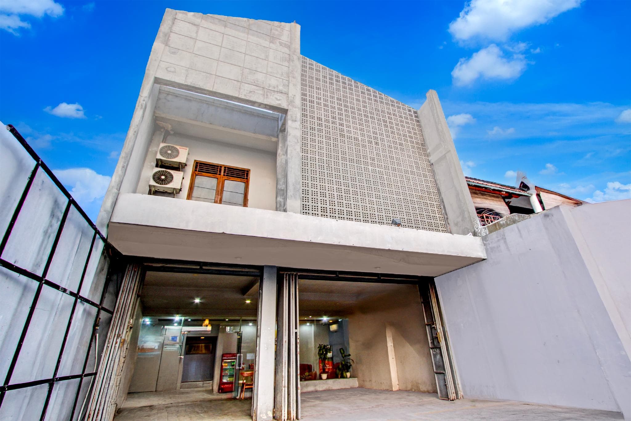 Hotel O Tegal near near Pacific Mall Tegal formerly Hugo Suites Family