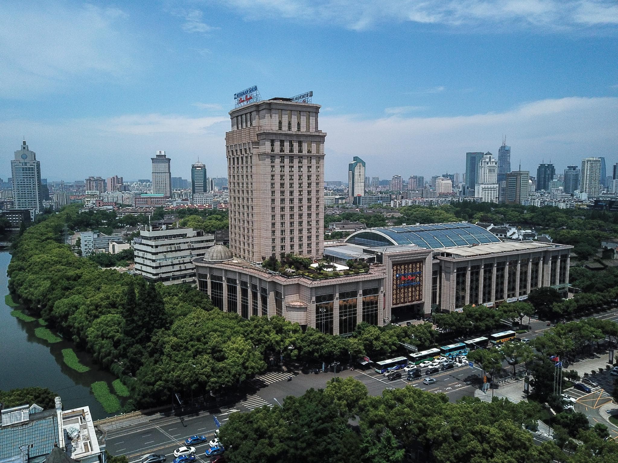 Wyndham Grand Plaza Royale Ningbo