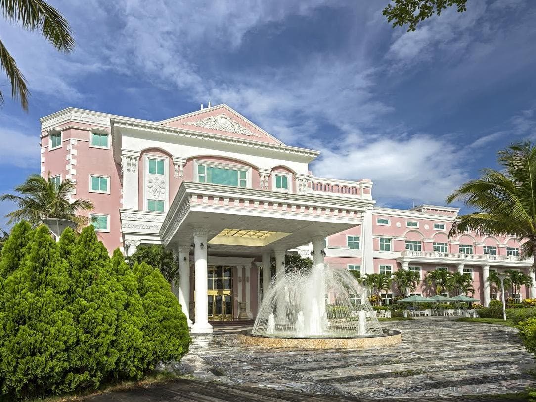 Le Beau-Max Resort