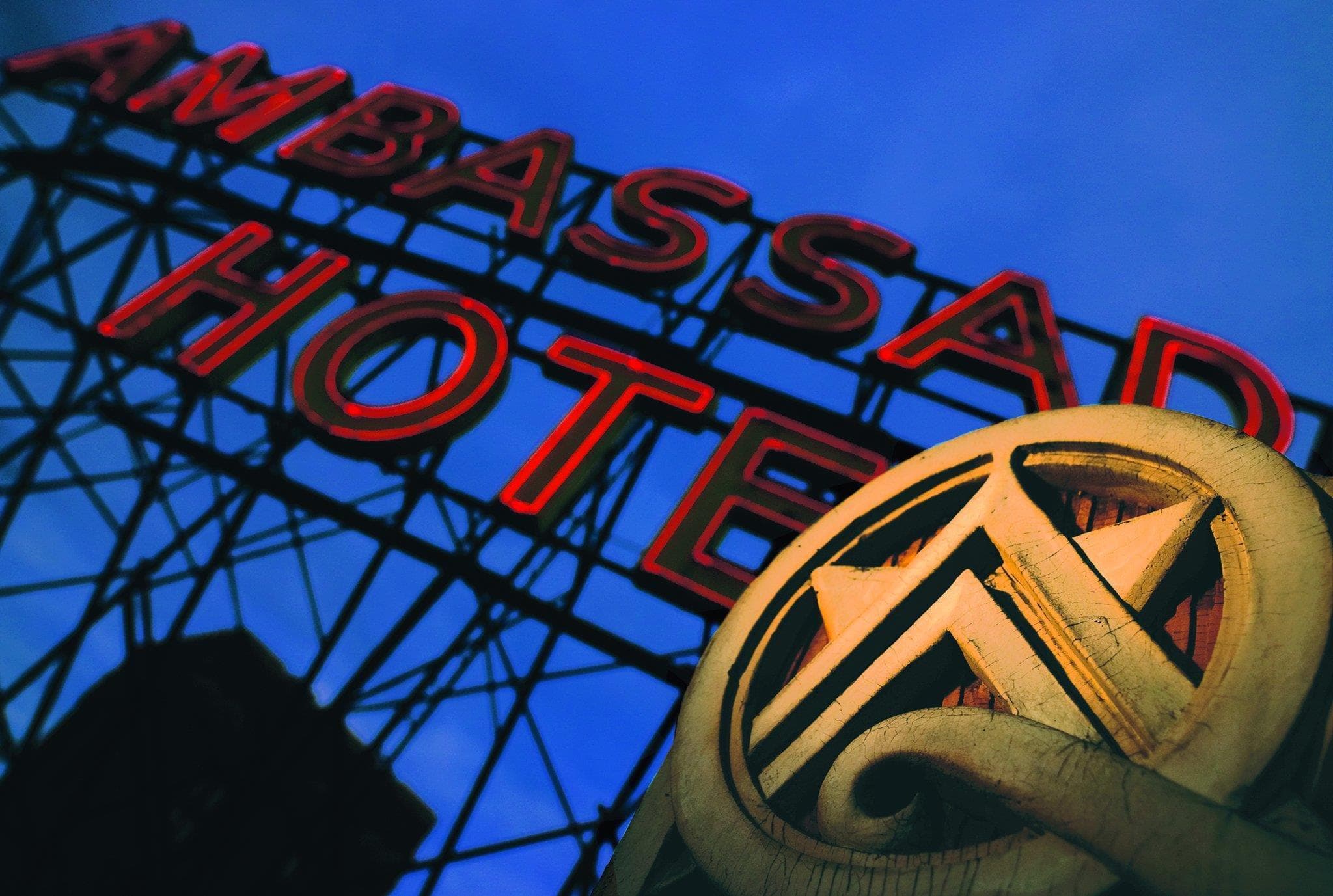 Ambassador Hotel Milwaukee, Trademark Collection by Wyndham