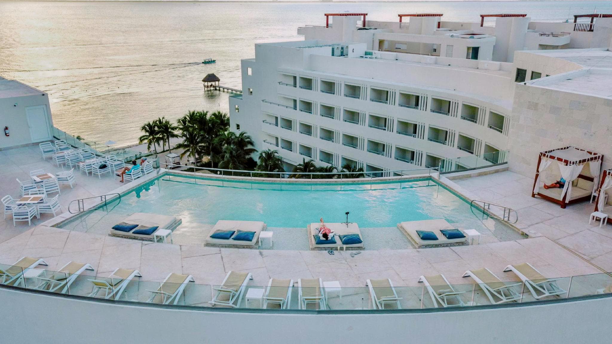 Izla Hotel