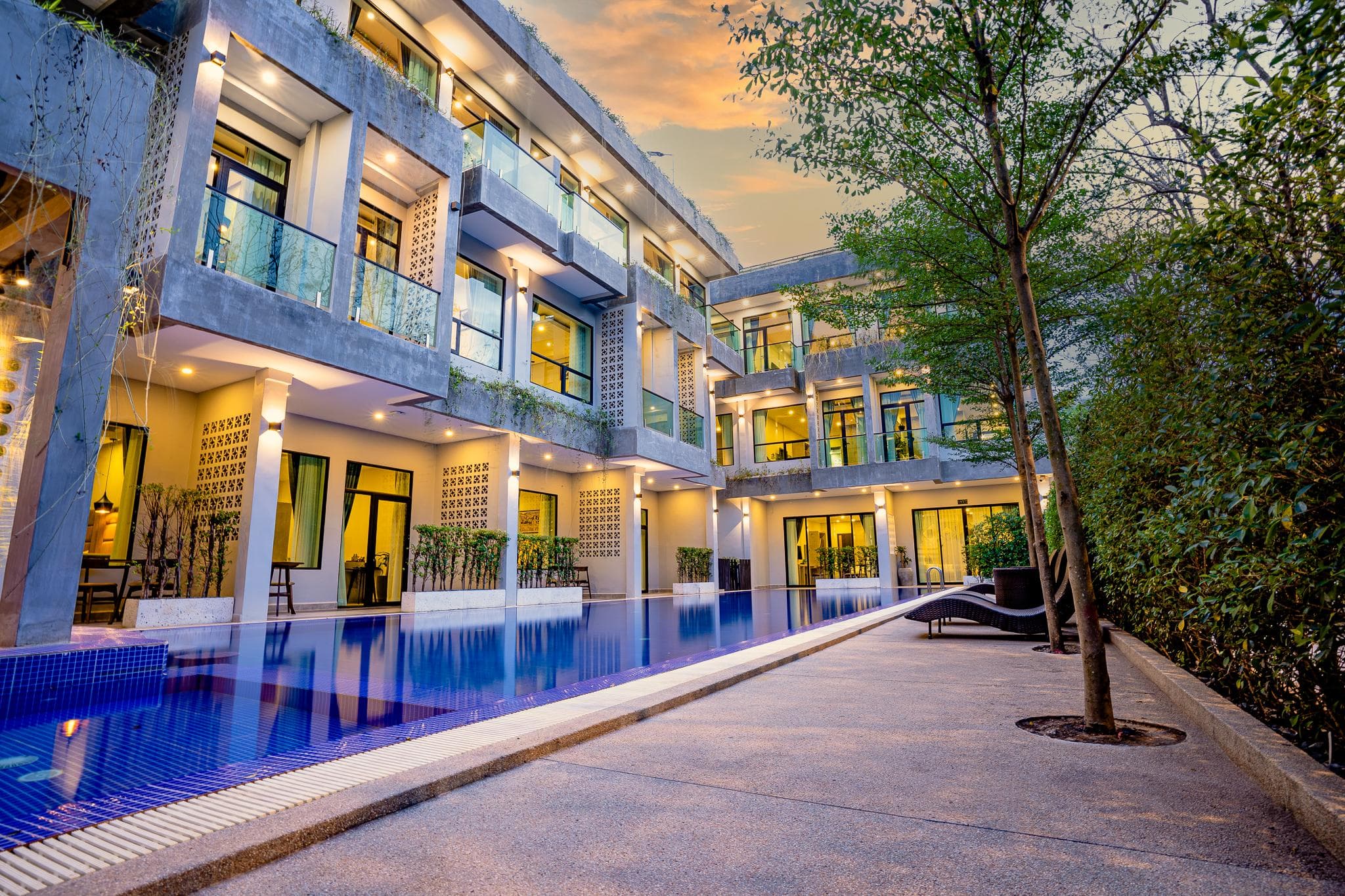 Rainforest Hotel by NSUN