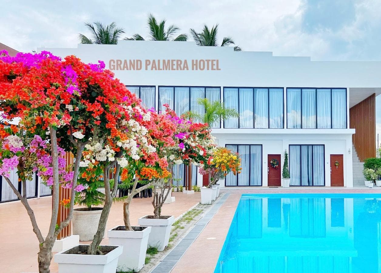 GRAND PALMERA HOTEL